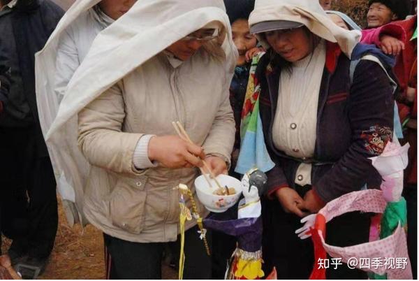 传统丧葬文化中,起棺前的“摔盆”,看似简单,其实大有渊源 - 知乎