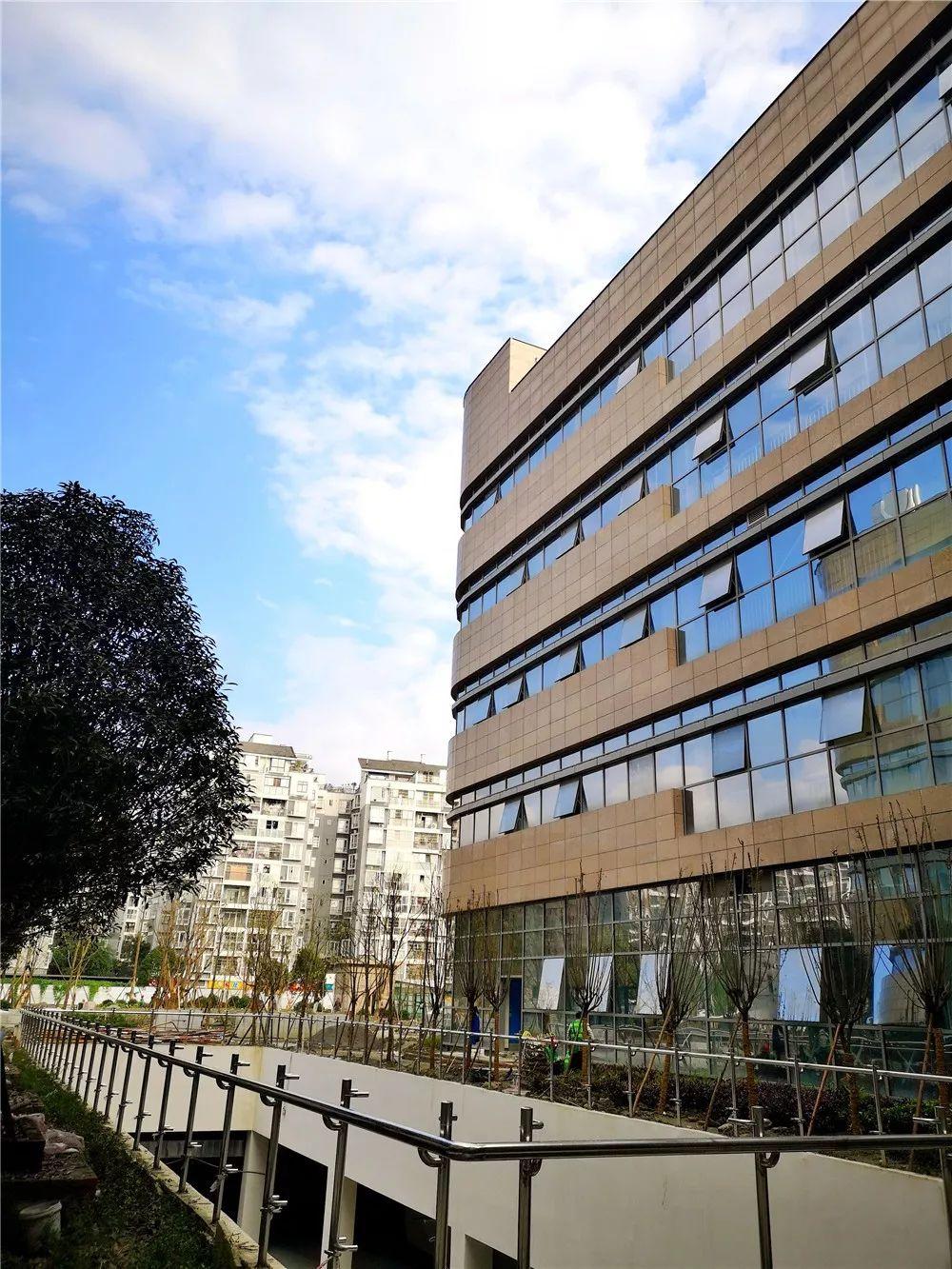 预计2月底投入使用成都市双流区第一人民医院四川大学华西医院空港