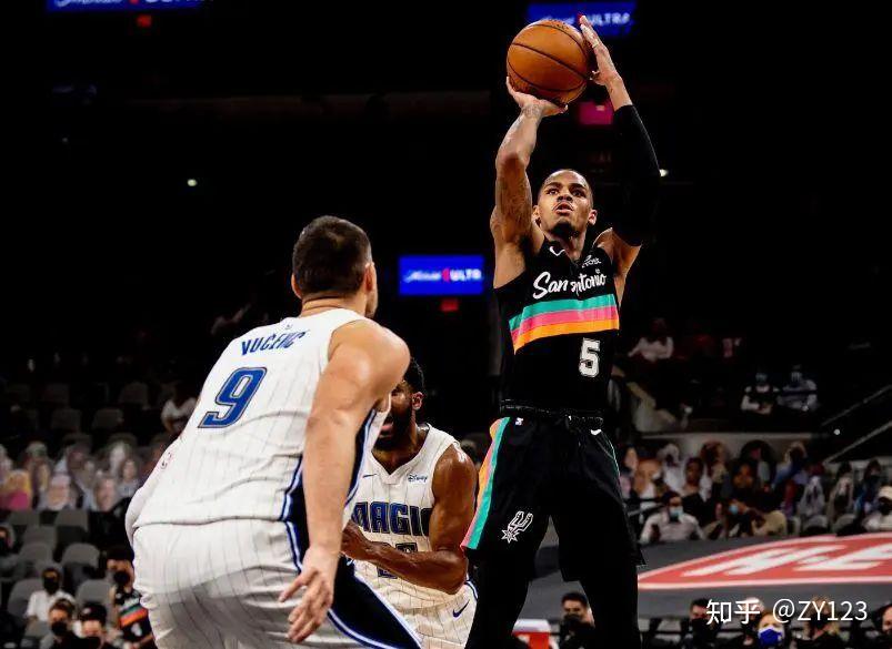 波波维奇战术调整成关键变数