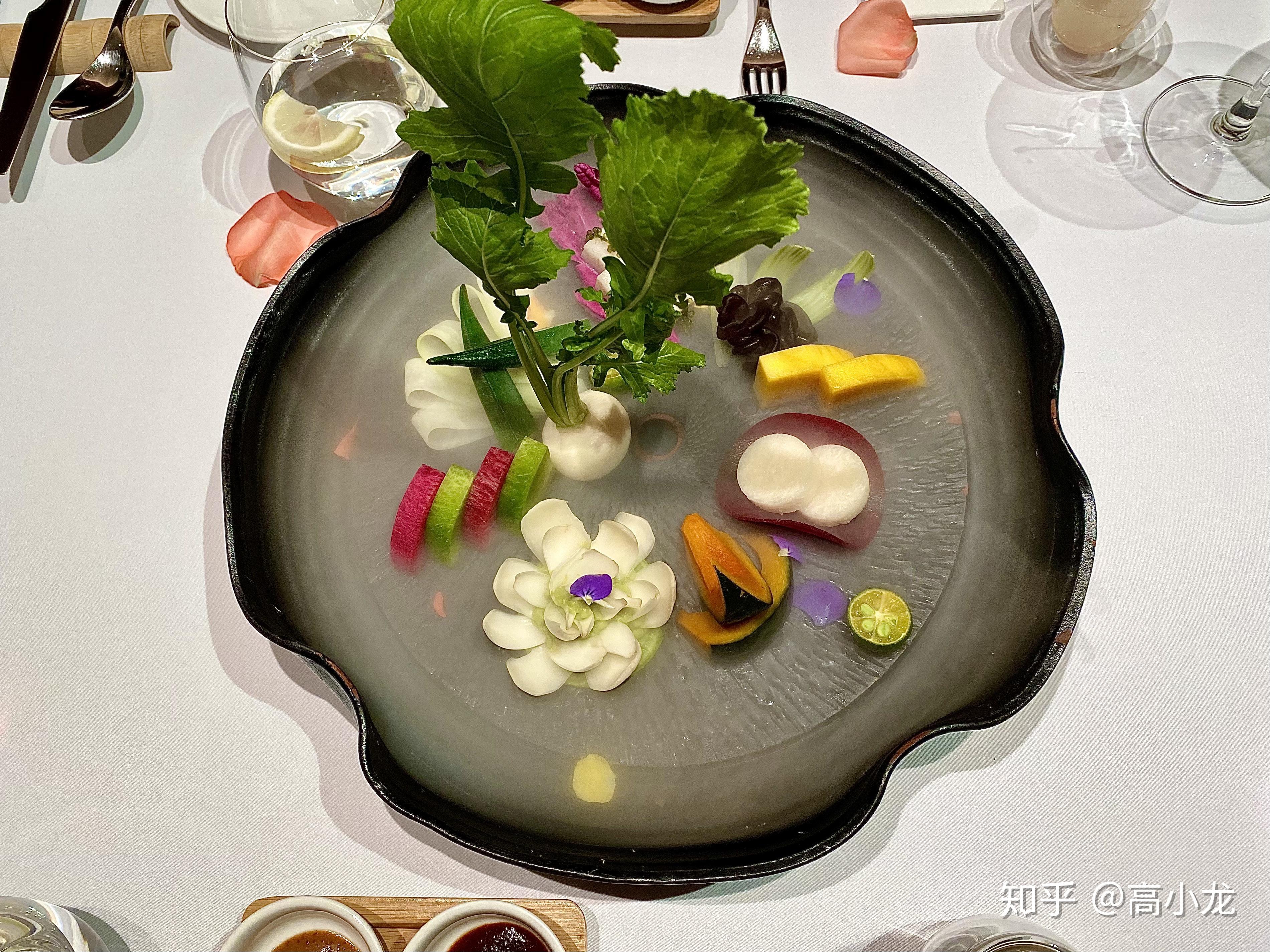 京兆尹,国内首家米其林绿星,全球首家米其林三星素食餐厅,坐落于北京