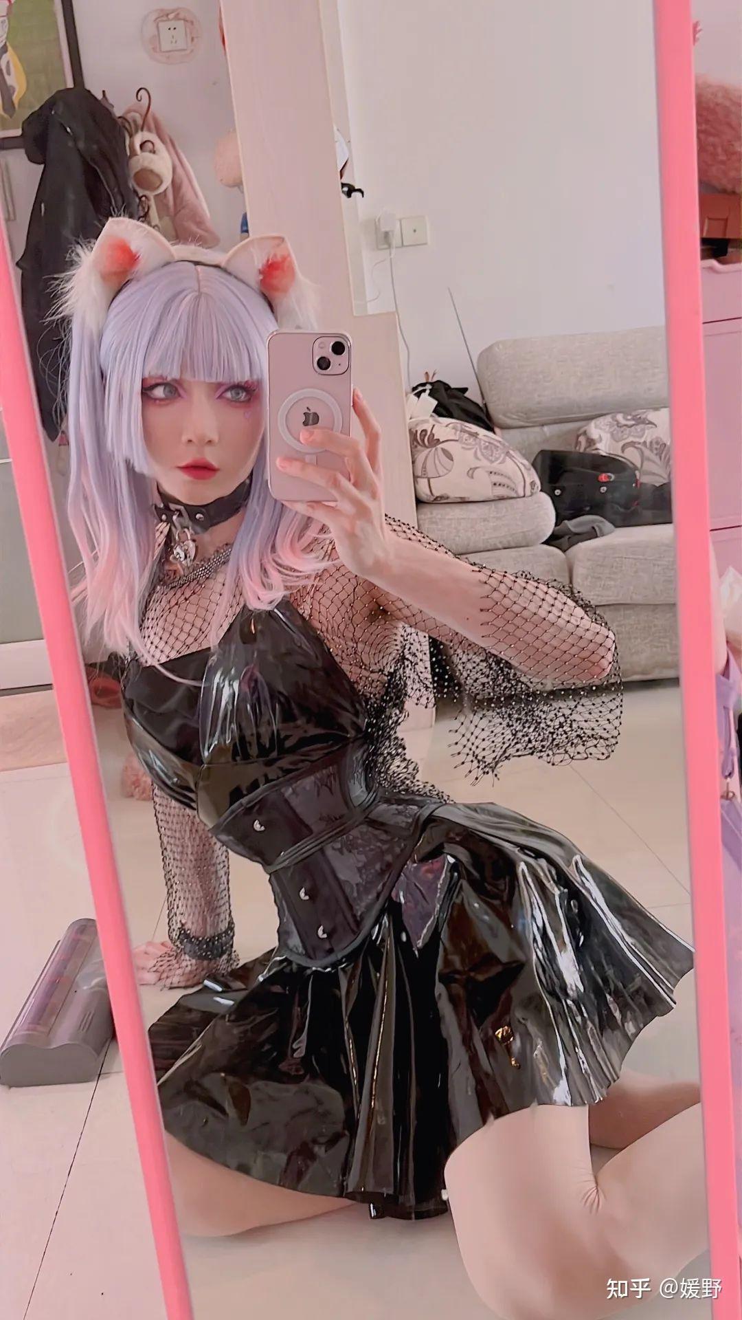 女装被室友发现了怎么办