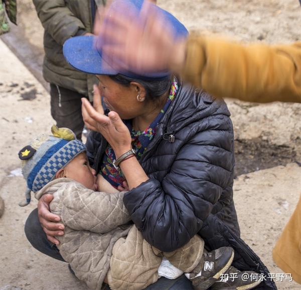 中国最穷之地大凉山的孩子们之一