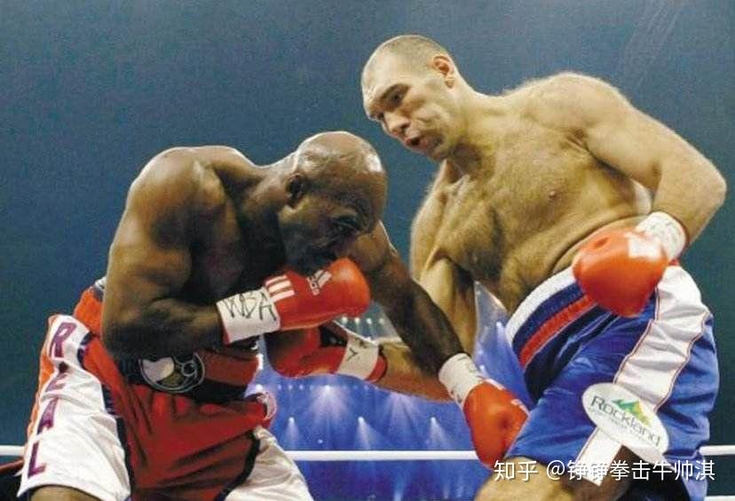 拳击技术后手勾拳