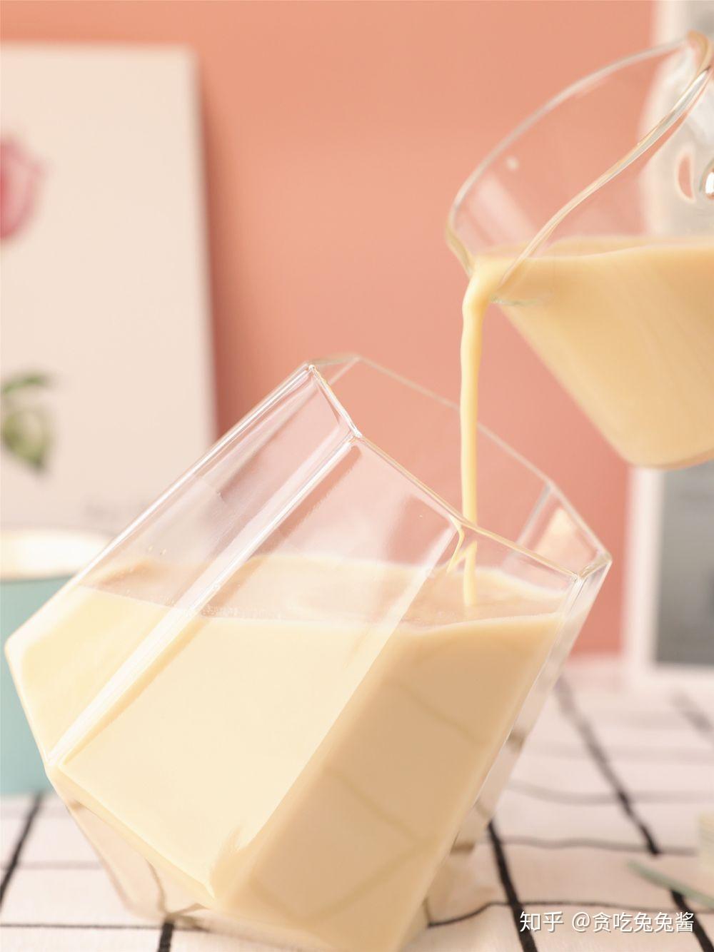 在家怎么自制奶茶不需要茶叶 v2-930d677960cab920d6a940853c7b2ff2_r.jpg