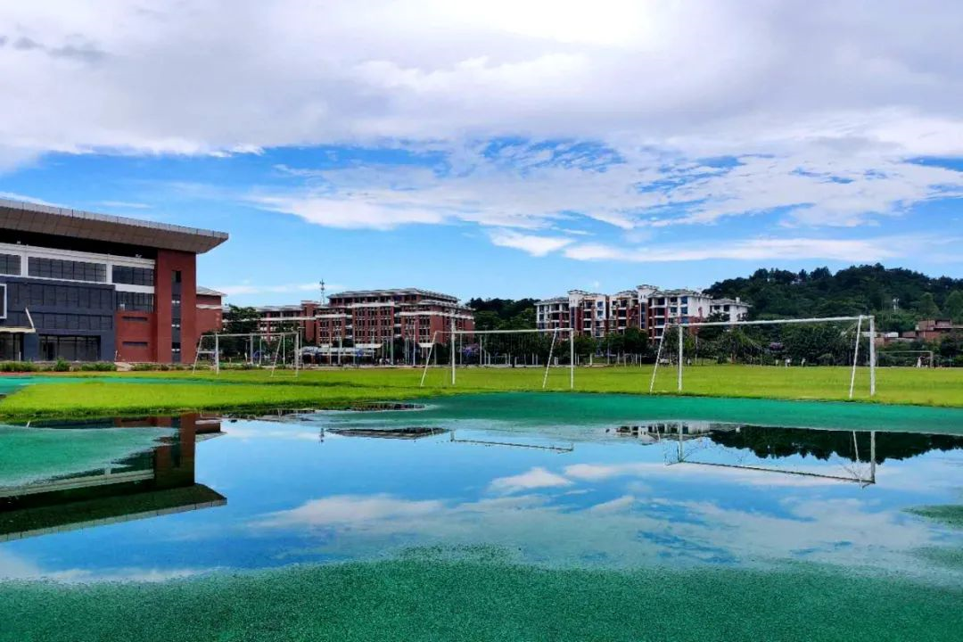 清远大学城各高校公布新生军训时间,"拿捏"军训全靠这一篇! - 知乎