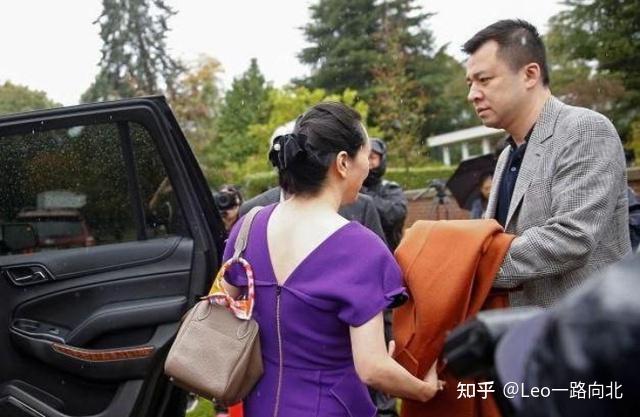 被扣1028天,孟晚舟终于回国!录像公开那一刻,全网沸腾了