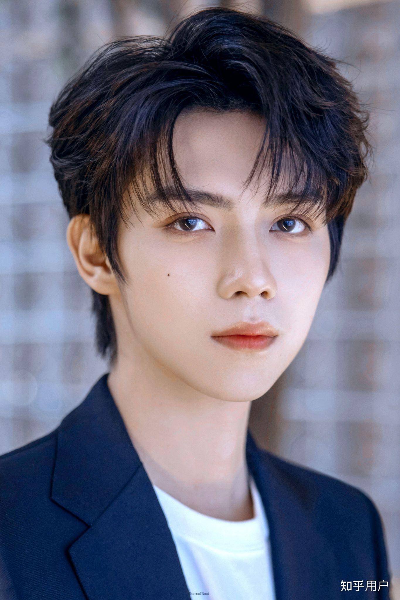 罗一舟有哪些惊为天人的神图? - 知乎