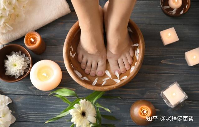 冬天用热水泡脚，到底是“养生”还是“伤身”？望你尽早搞清楚 - 知乎