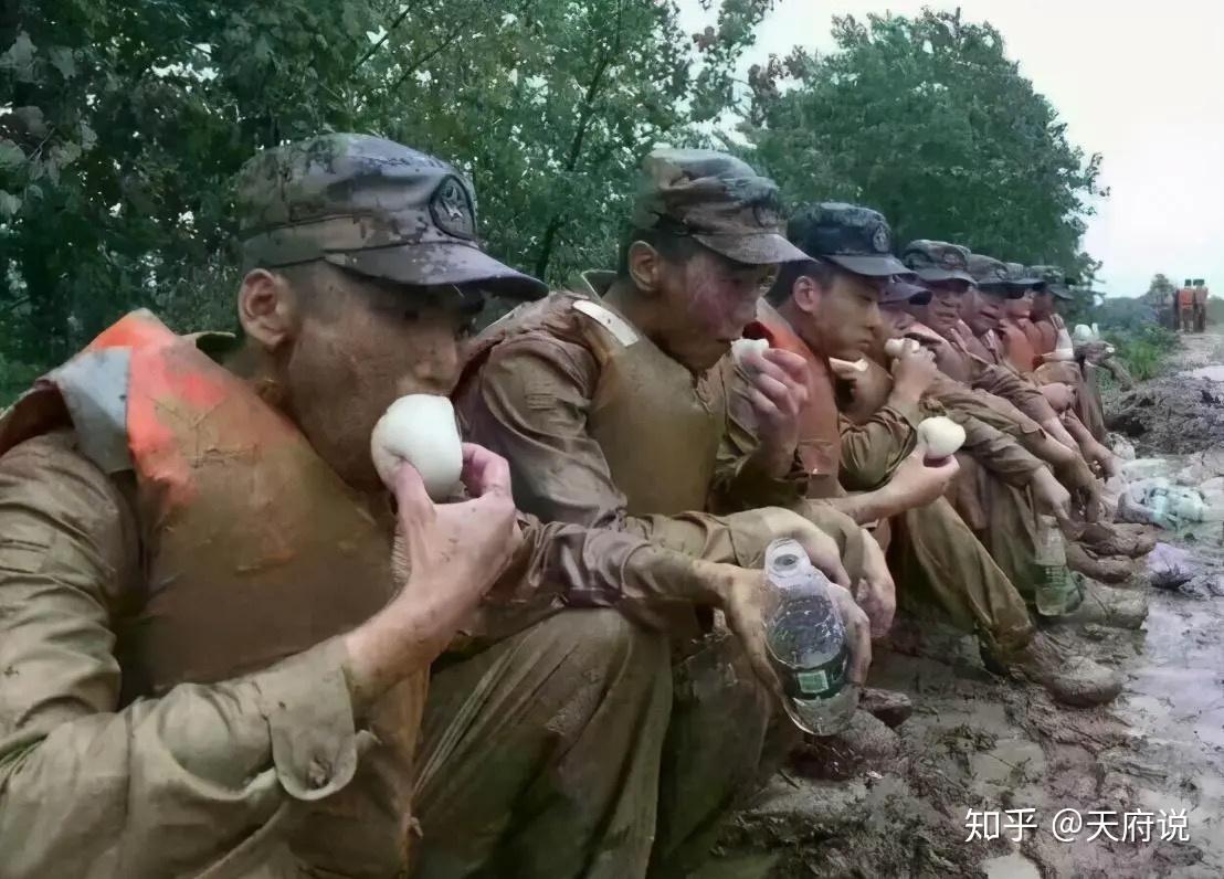 最近中印边境,我们吃火锅,印度冻成冰雕,总有喷子见不得中国强大