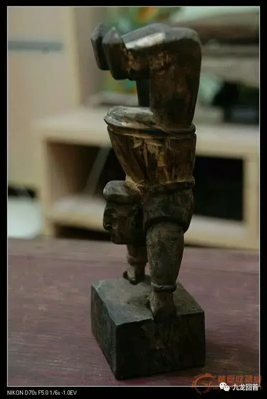 于是有一天,耶罗小姐对五郎说:"你斤斗翻得这么好,看能否翻得过我这只