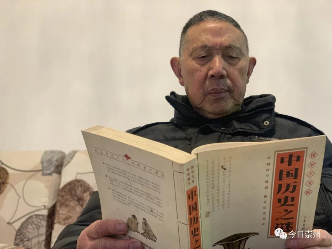 他也是当地的一位乡贤宋玉文是一位老党员67崇州这个八旬老人不得了