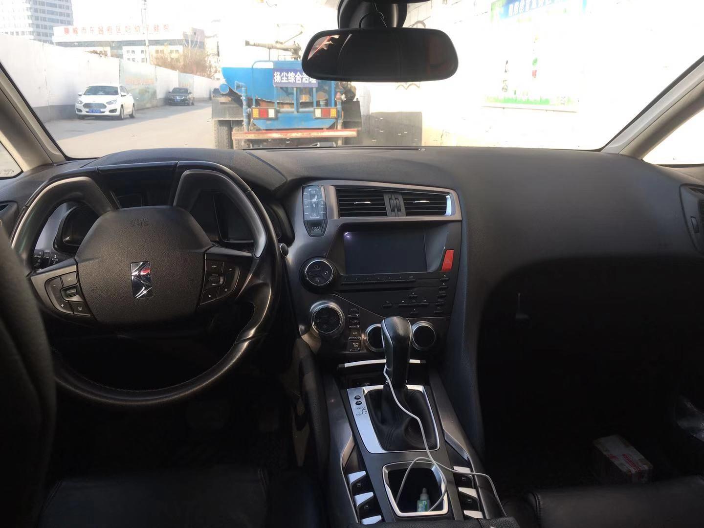 9万块钱的二手DS5值不值得买？打开车门后我眼泪差点流下来 - 知乎
