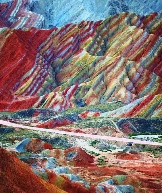 陕西·波浪谷by 图虫网 渝老范昆明·石林by 图虫网 芒焰山西·万年