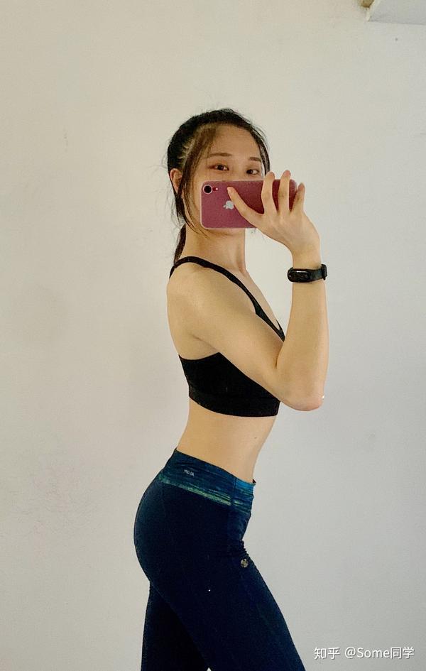 奇行种跑步姿势 奇行种巨人跑步图片 奇行种巨人的少女跑