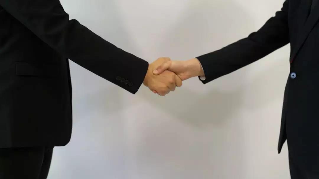 礼仪‖ 90%职场小白不知道的正确"握手"方式 - 知乎