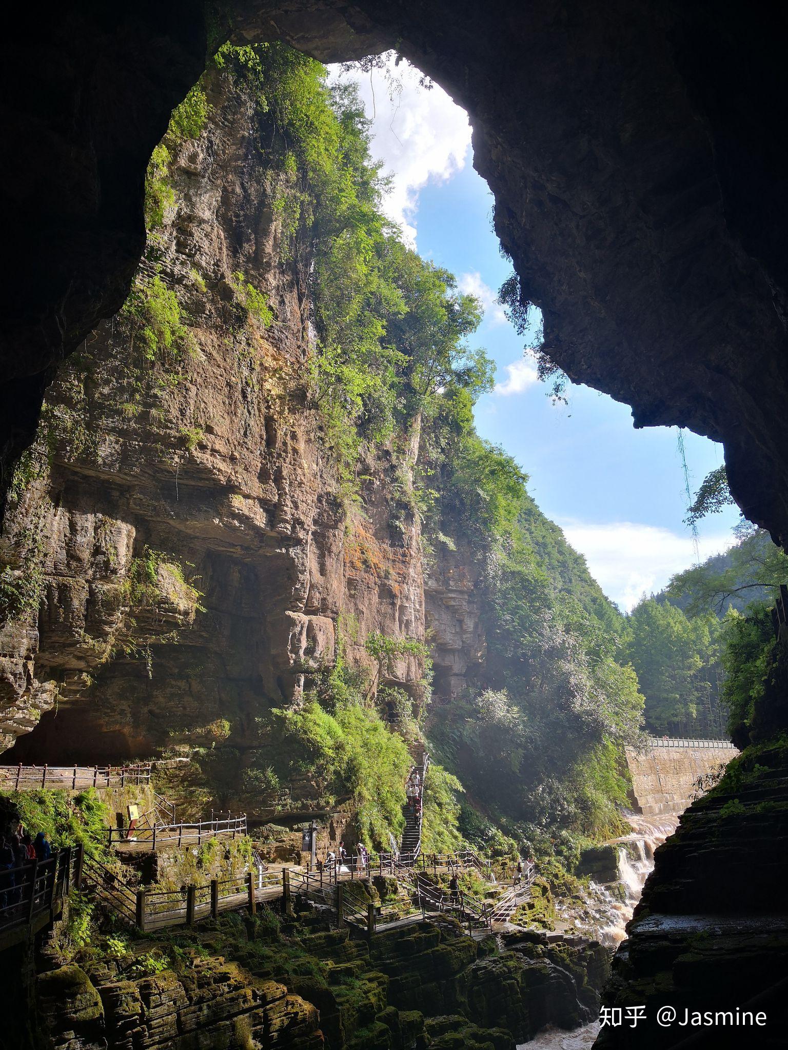 恩施大峡谷腾龙洞34日游