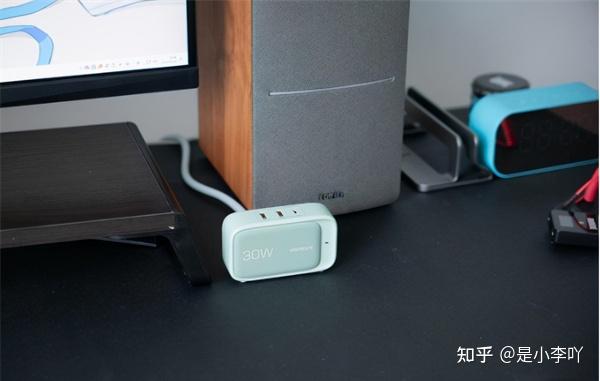 绿联智充魔盒Life质量可靠吗？绿联充电排插30W智充魔盒Life开箱拆解评测 - 知乎