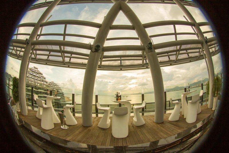 三亚本地人都觉得震撼的海景凤凰岛天空酒廊品鉴