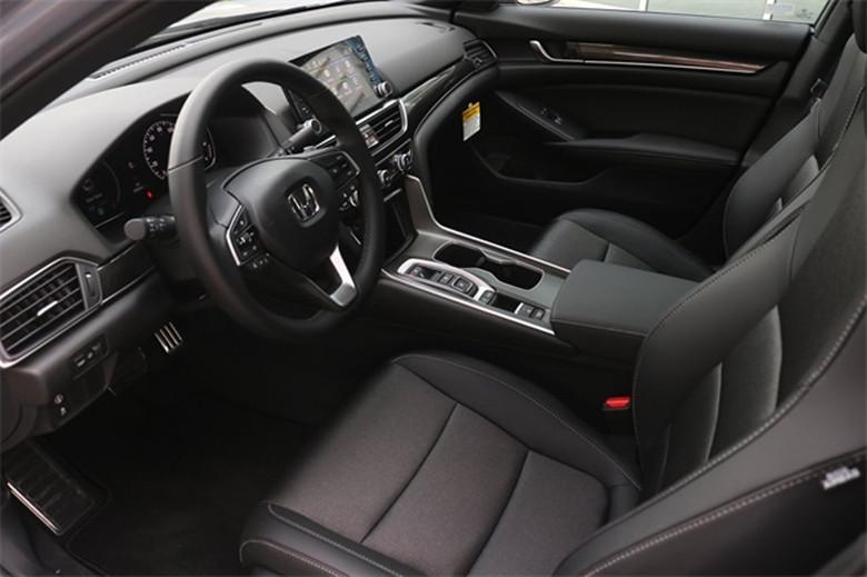 新款本田雅阁现真身外观小幅调整运动感增强配装20t10at