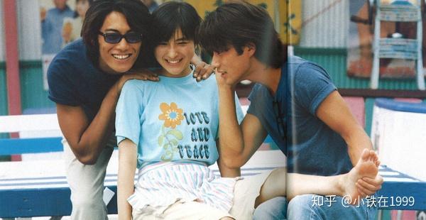 获得第10届日剧学院赏"最佳新人"奖,人气直线上升;在《beach boys》里