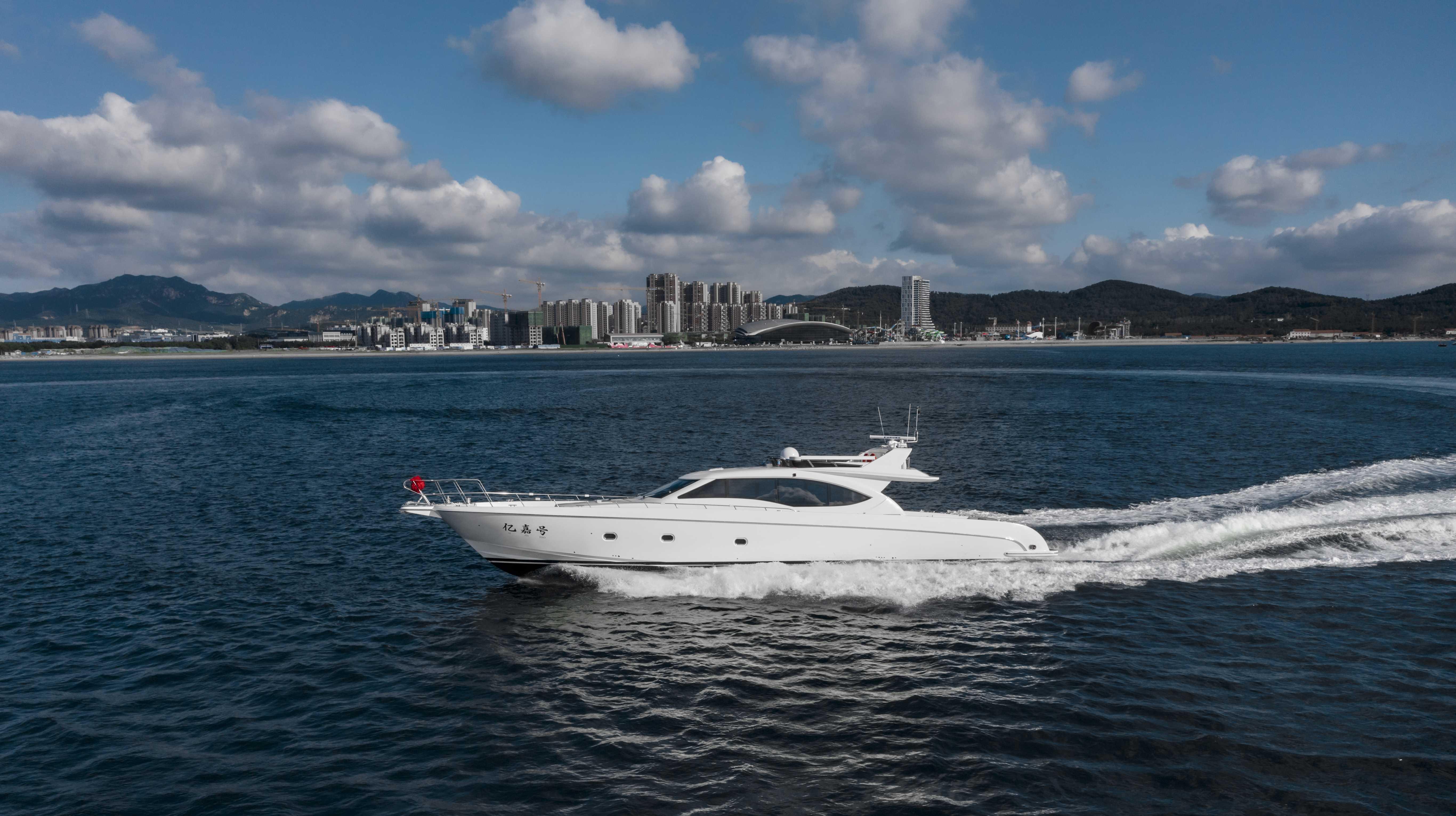 昊运fg-50深海游钓艇fg-50是由日本设计师设计的一款深海钓鱼艇,本船