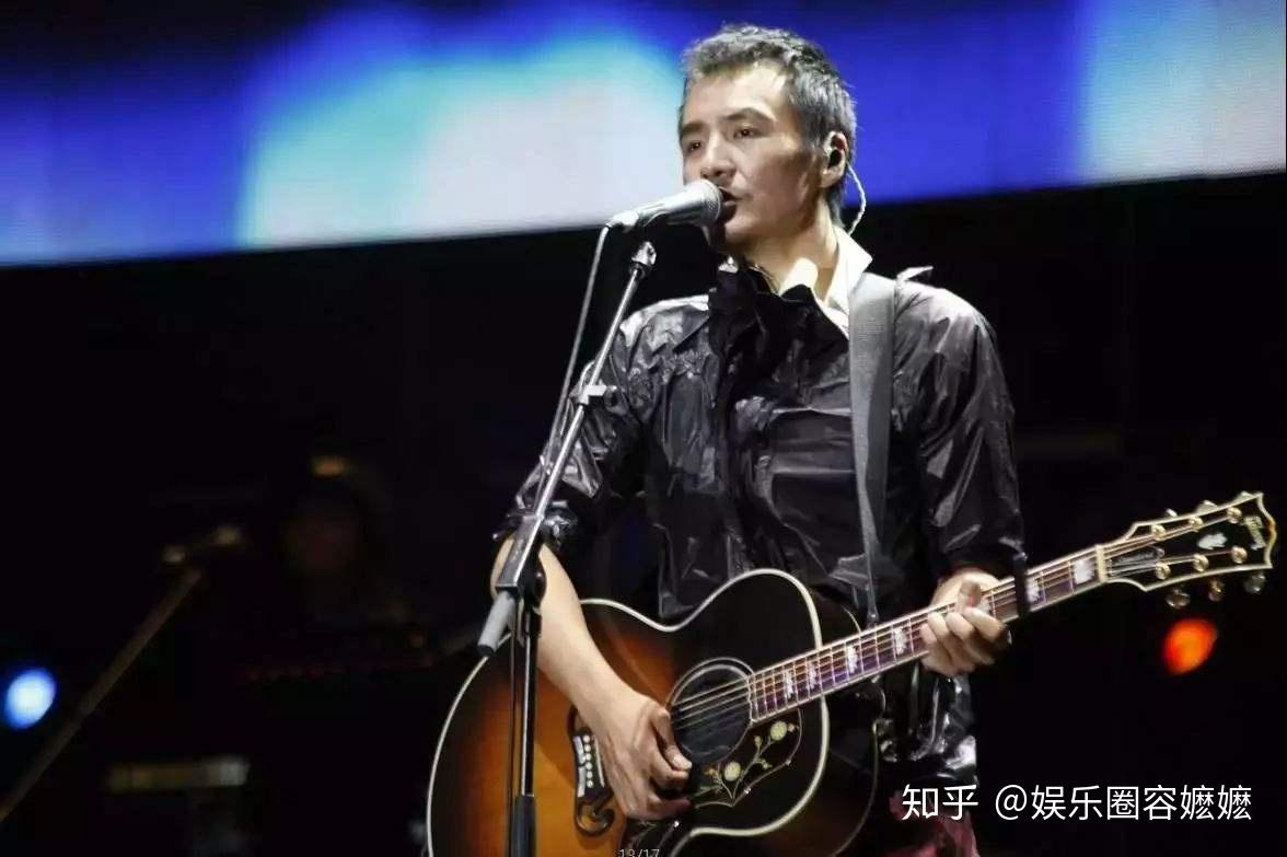 被一个人把配音去掉,只留下歌手的原声,唱的那个鬼哭狼嚎,老谭记忆犹