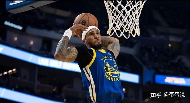 小佩顿本赛季成功证明了自己是多么出色的一名防守球员,本赛季为勇士