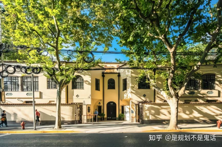 建国东路67-71街坊属于上海市第二批风貌保护街坊,位于衡复风貌区和