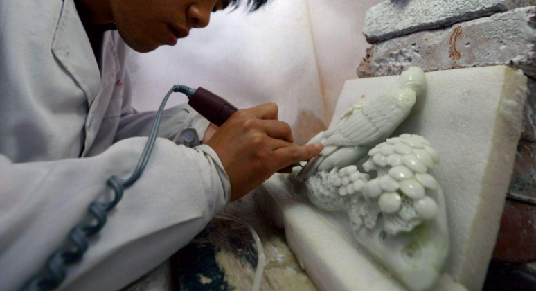 分享几种中国玉石雕刻的技术你听说过几个了解它们吗