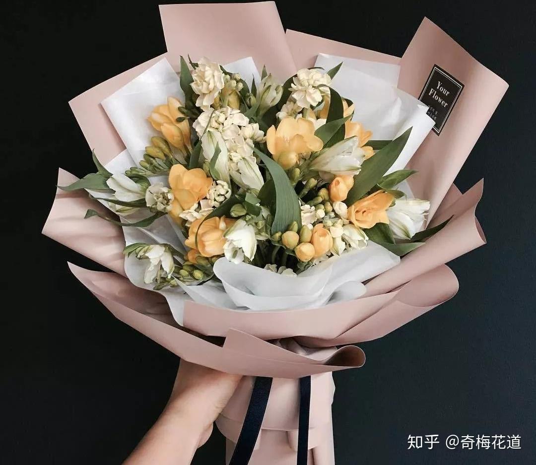 牧童遥指杏花村.