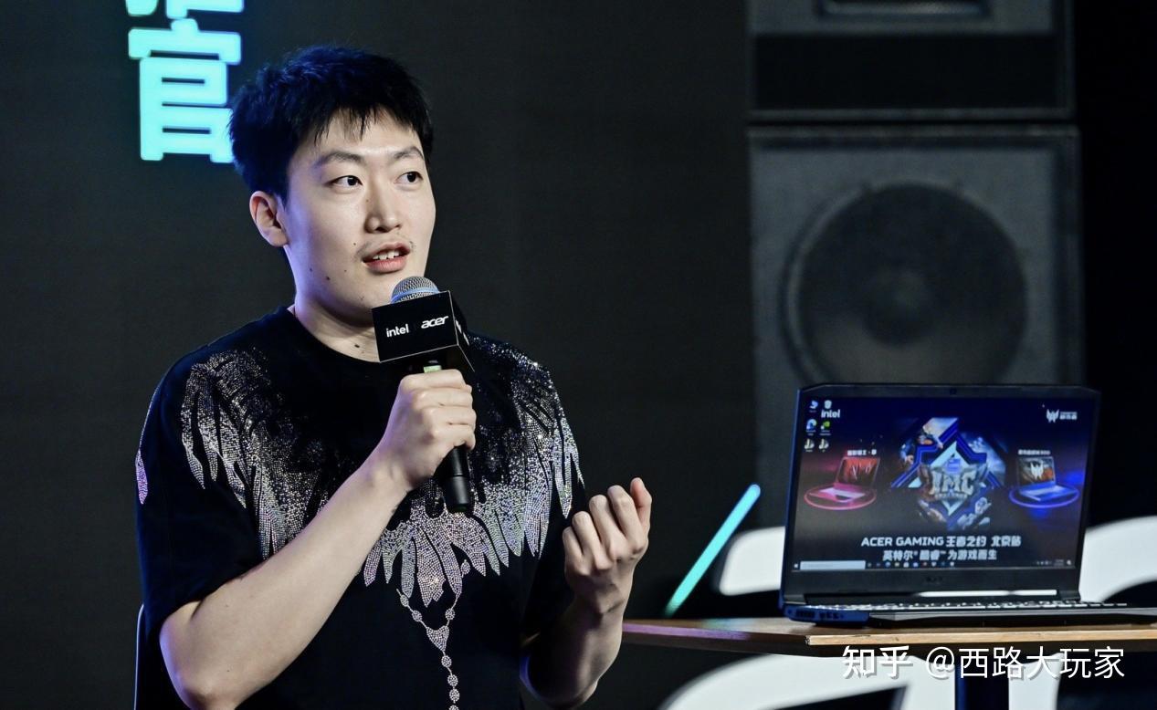 管泽元跨界解说nba效果却让人惊喜看来以后可以两栖发展了