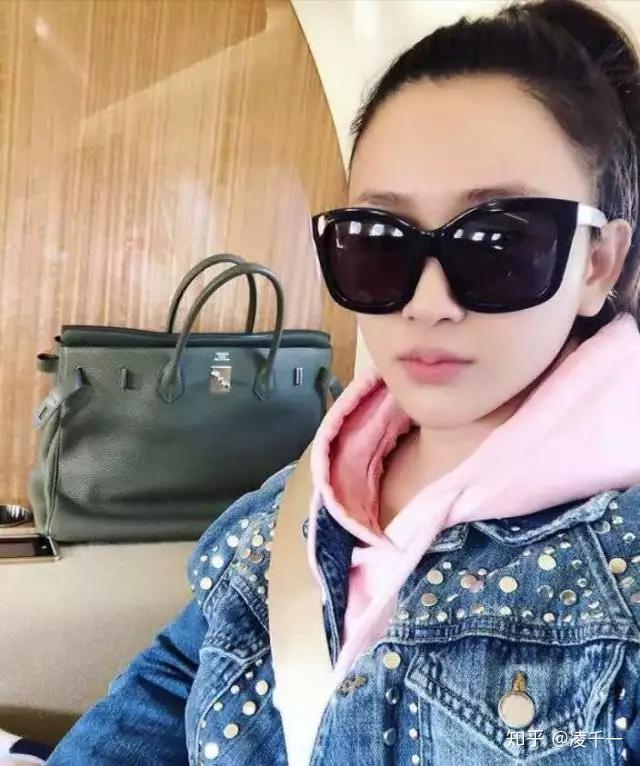 看了小三陈昱霖朋友圈网友差点又原谅了吴秀波