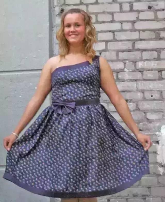 在她的同学几乎忘记了有她这个人存在的时候,tanya在 ins 上 po 出一