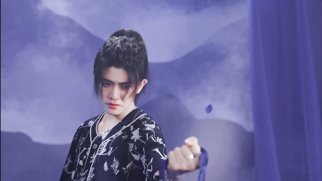 任嘉伦壁纸只有你嵌着梨涡的笑容才是我眼中最美的风景