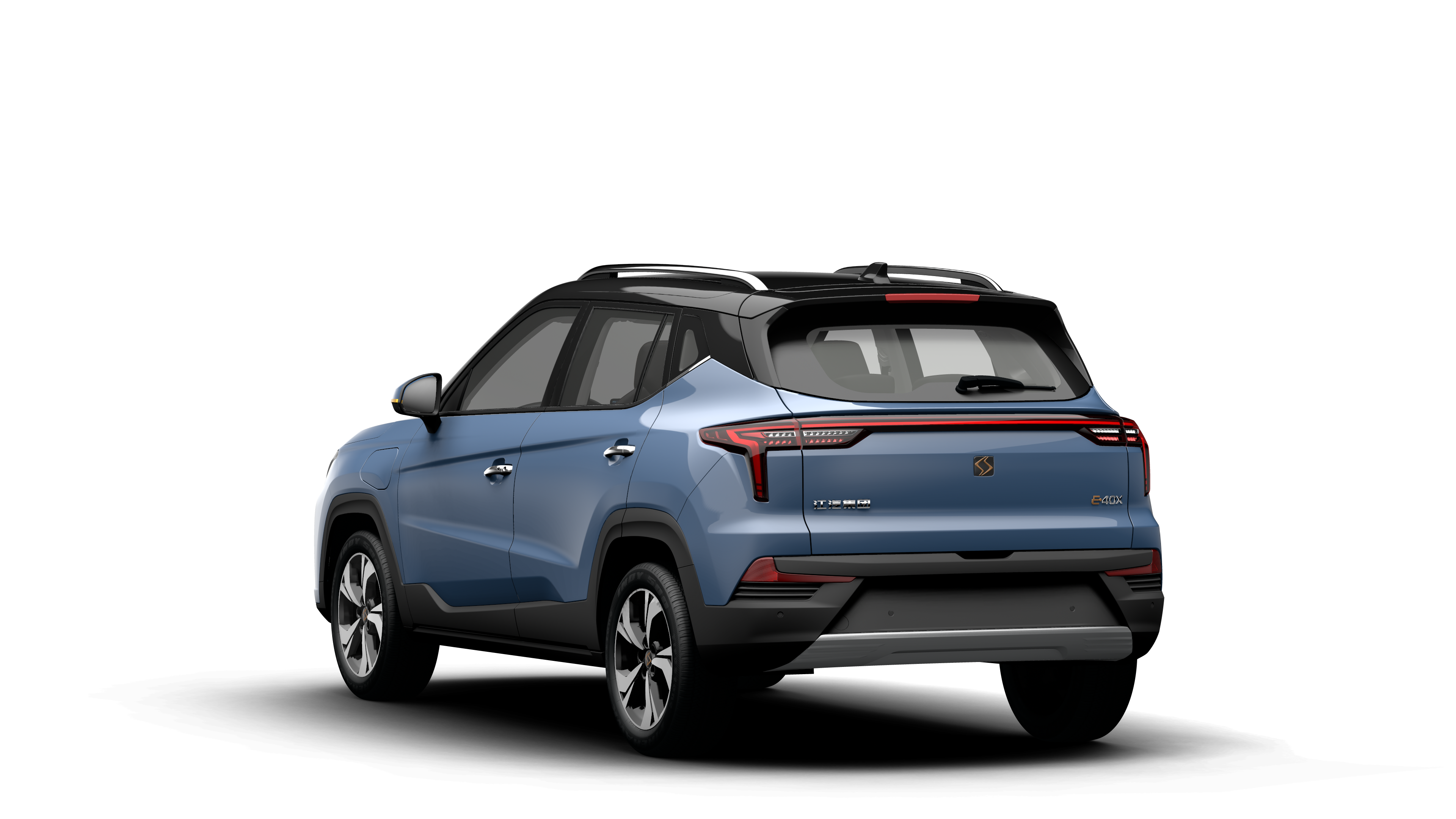 思皓e40x三孩儿不怕我能装得下