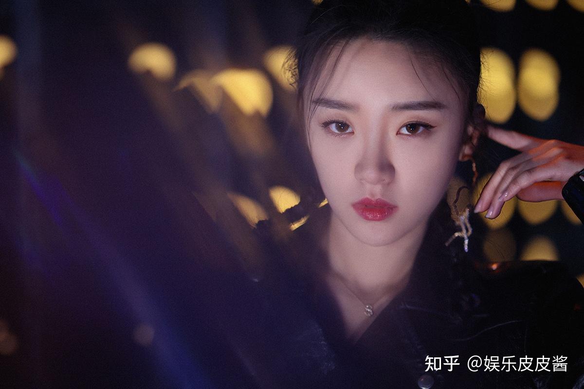 张月:女团出道,凭借“绿茶”角色爆火,如今成功摆脱“林有有”! - 知乎