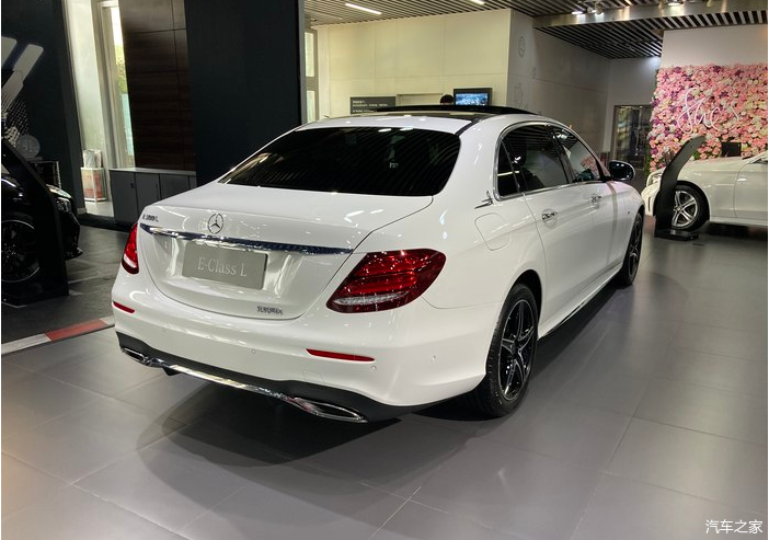 奔驰e级上海行情全系优惠898万元最低34万就可入手