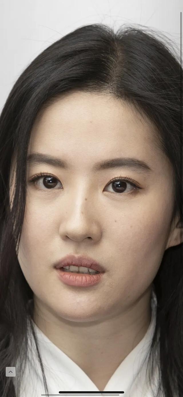 刘亦菲恁脸未修图曝光皮肤状态能打下半张脸发腮却引众嘲