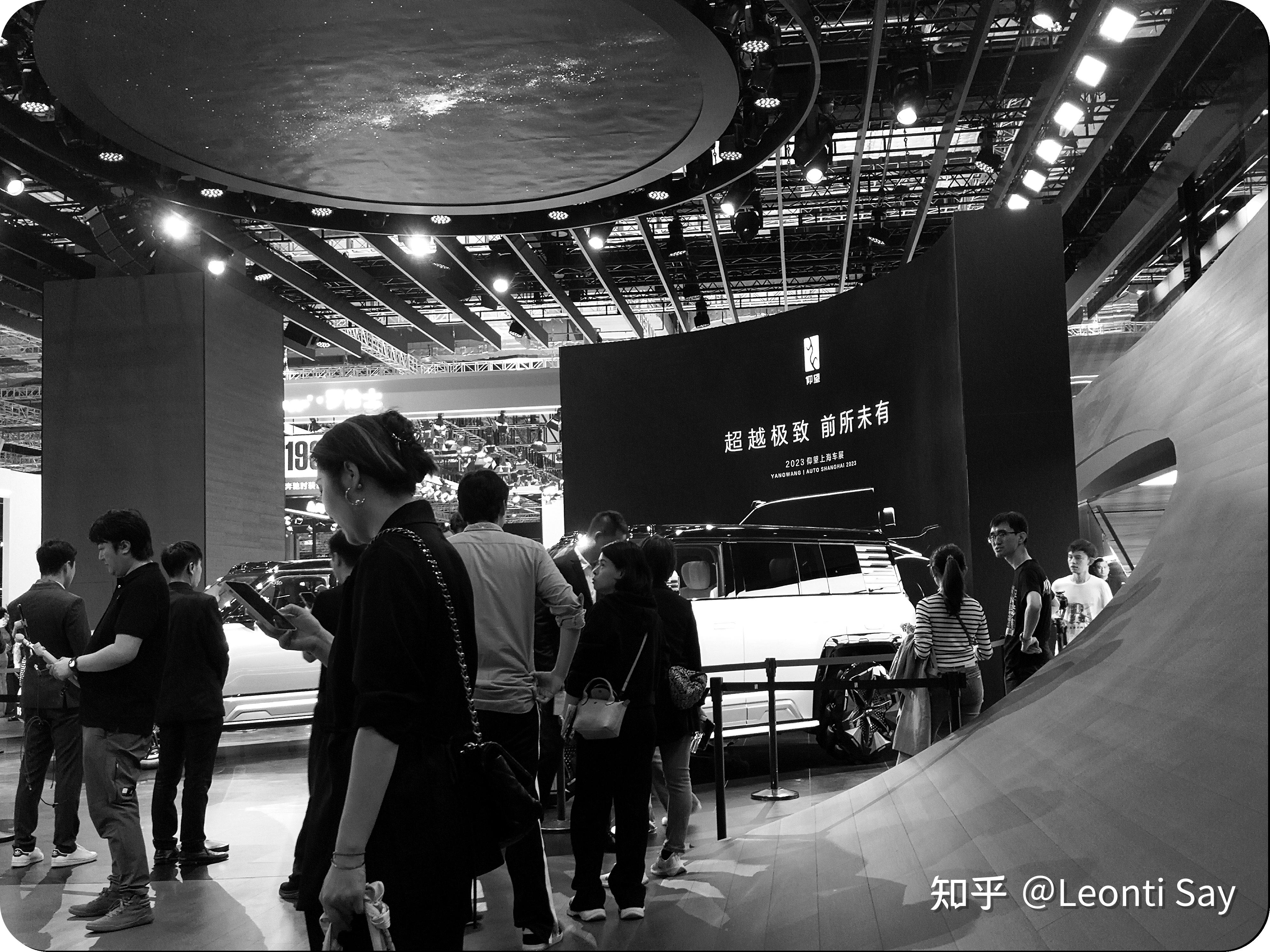 2023上海车展,作为“顶流”的比亚迪仰望U8有哪些亮点,是否真的“有里有面”? - 知乎