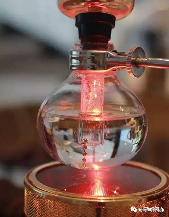 虹吸壶煮咖啡的制作步骤