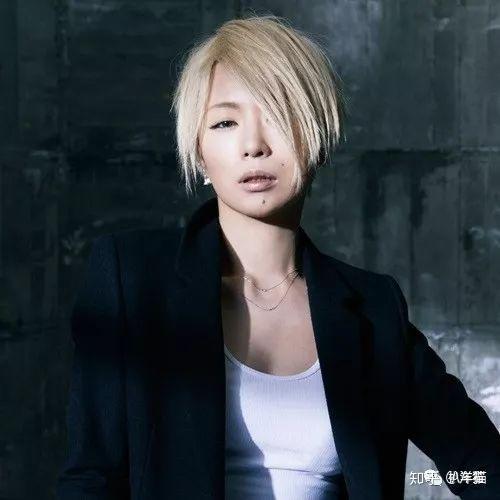 那个宣布出柜的女孩 椎名空英文名 太阳网络