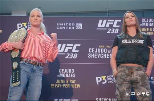 ufc238媒体对视日夜魔带上了腰带塞胡多改行做魔术师