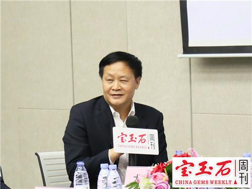 公司董事长尤明才博士在银行,投行,基金,私募股权投资等领域颇有建树