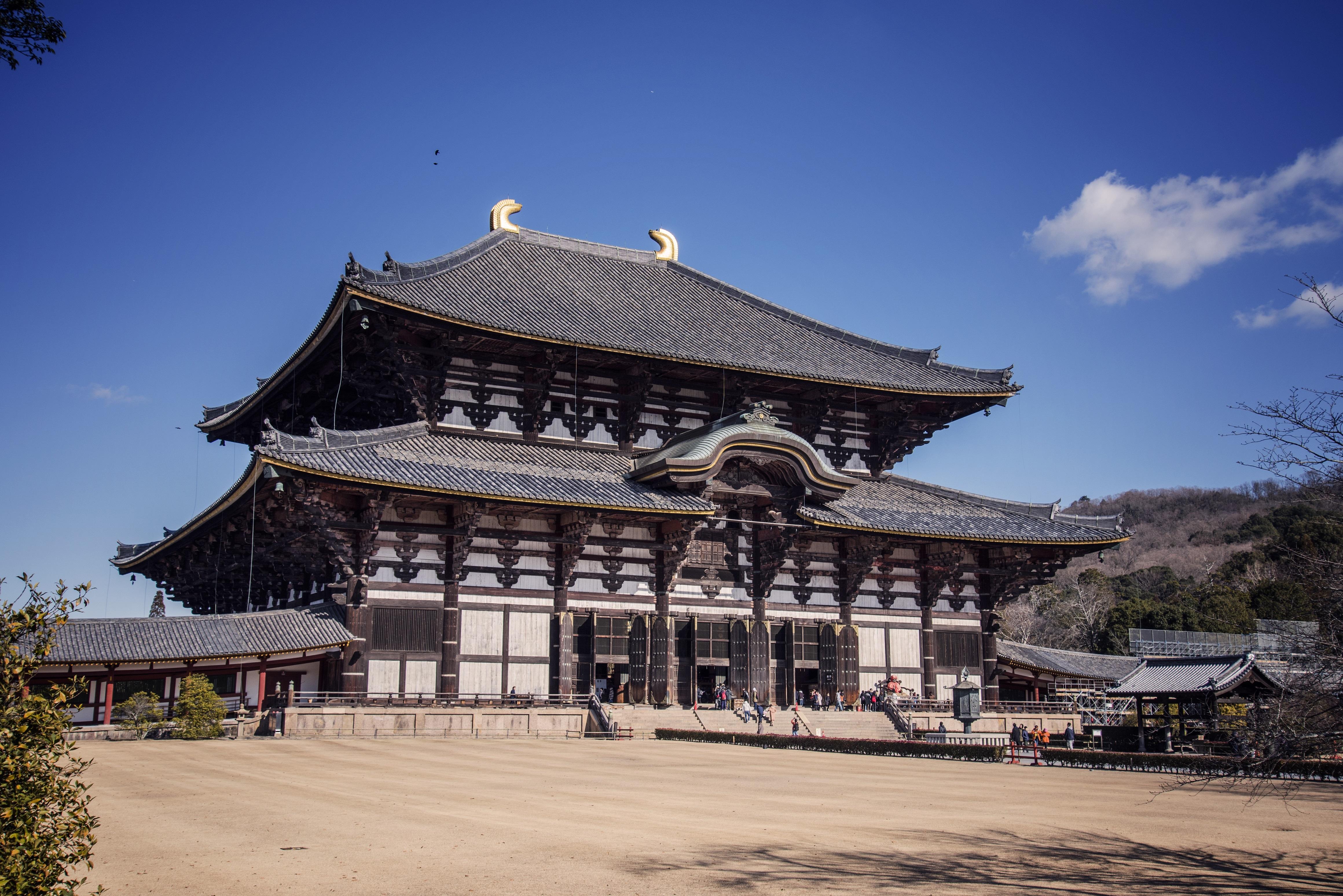 东瀛文化产生了深远的影响,东大寺与唐招提寺都有深深的唐建筑的烙印