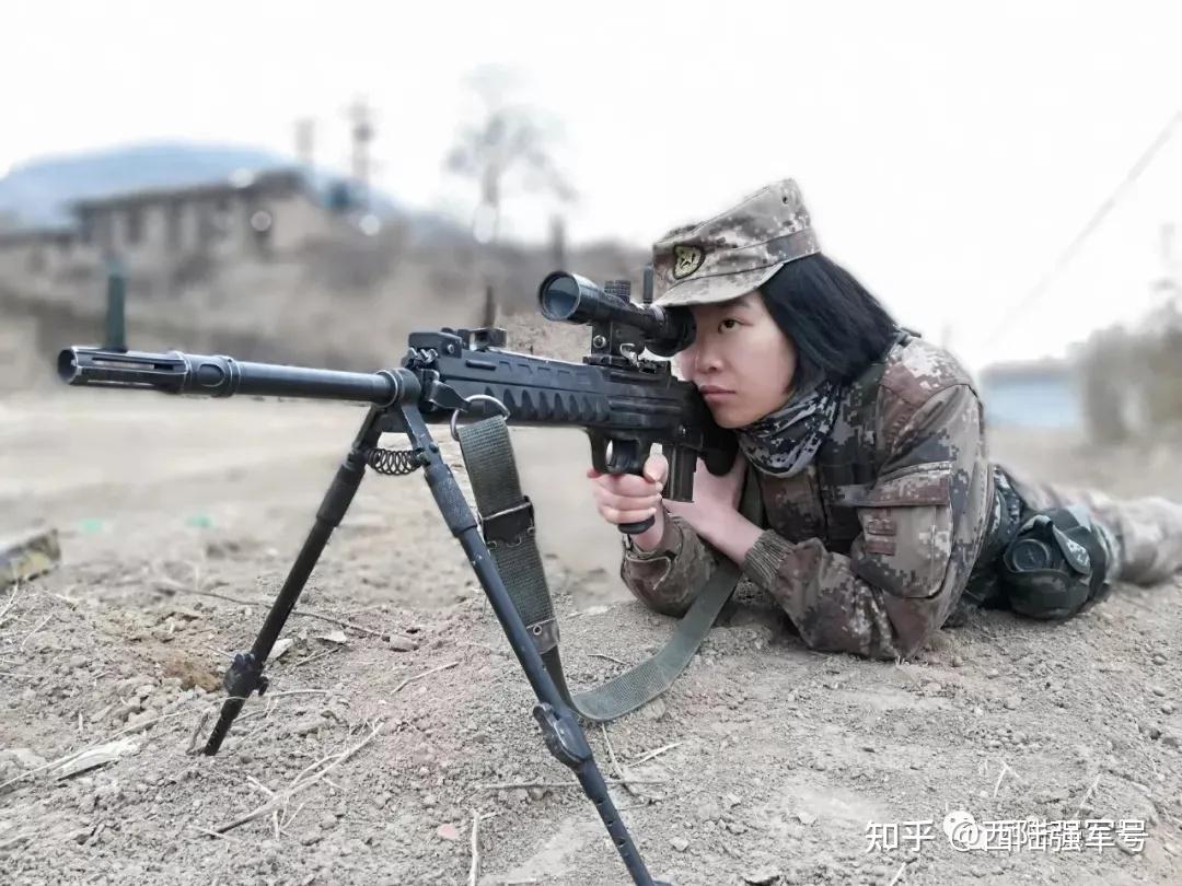 喜报女枪王获评全国巾帼建功标兵