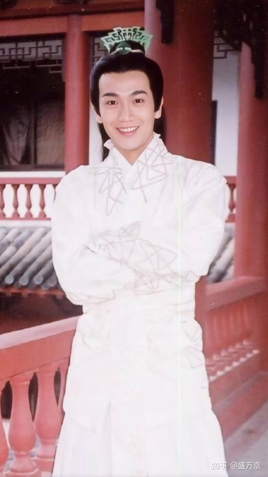 大家有清晰度高的张智尧壁纸吗用来当屏保