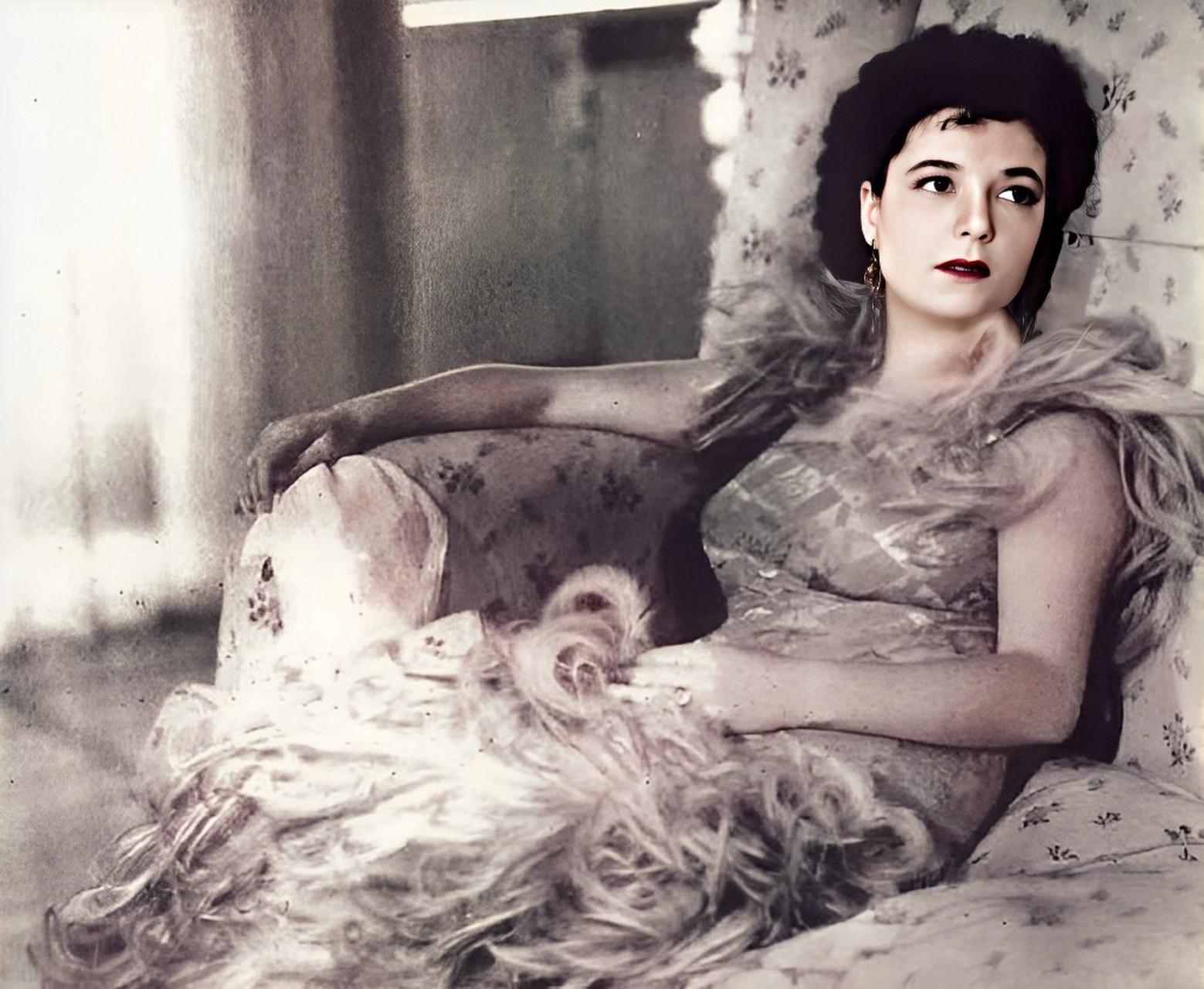 他用自己的行为,帮助克拉拉·贝塔西留住了最后的尊严.