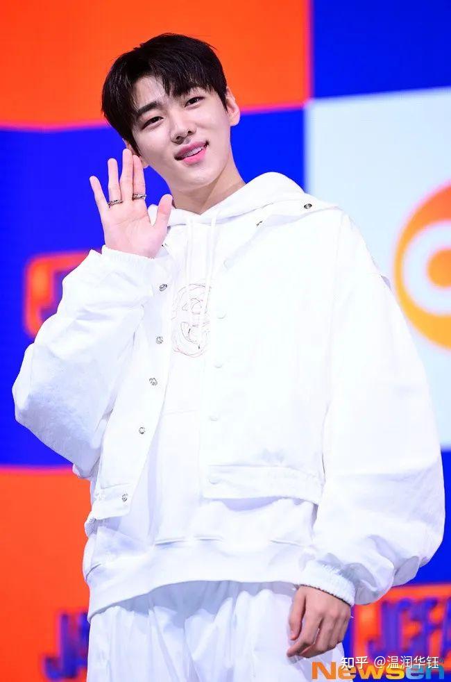 妍作家担任编剧,《doctor royer》《李小姐知道》的李东贤pd担任导演