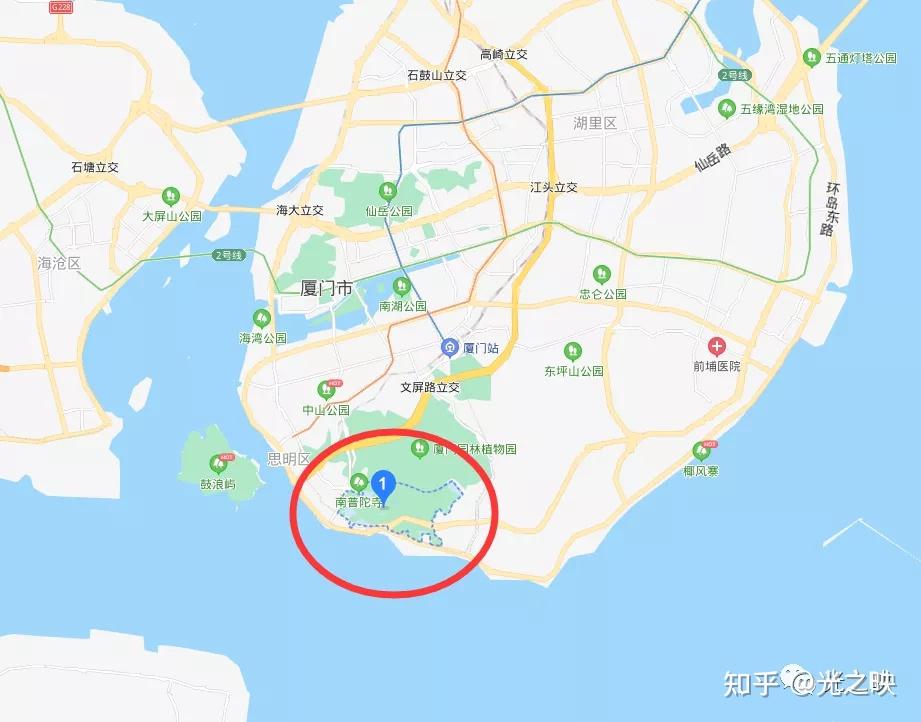 校本部位置:厦门大学的硬件配置不错,有二,三,四人间都有,基本都有独
