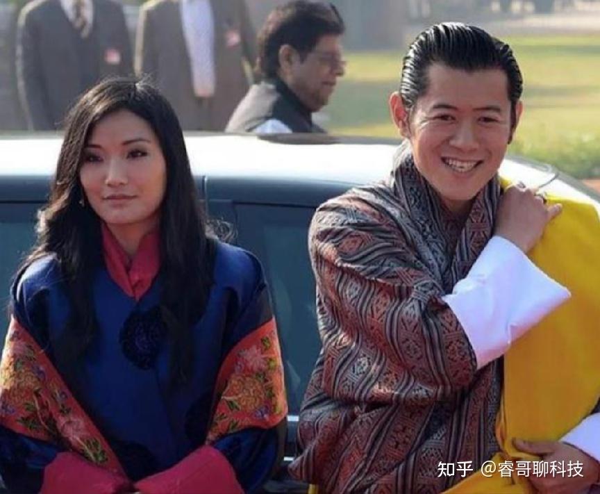 不丹最帅国王旺楚克,为娶小10岁娇妻,废除一夫多妻制
